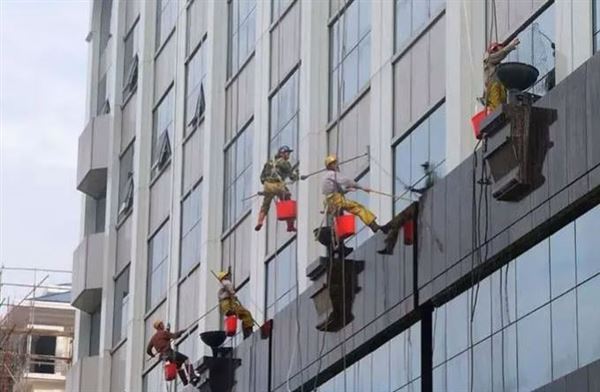 高空外墙清洗专业方案 安全高效守护建筑外立面整洁
