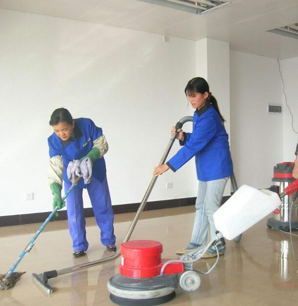 2026 家庭保洁服务收费标准参考:按面积、按项目怎么算最划算